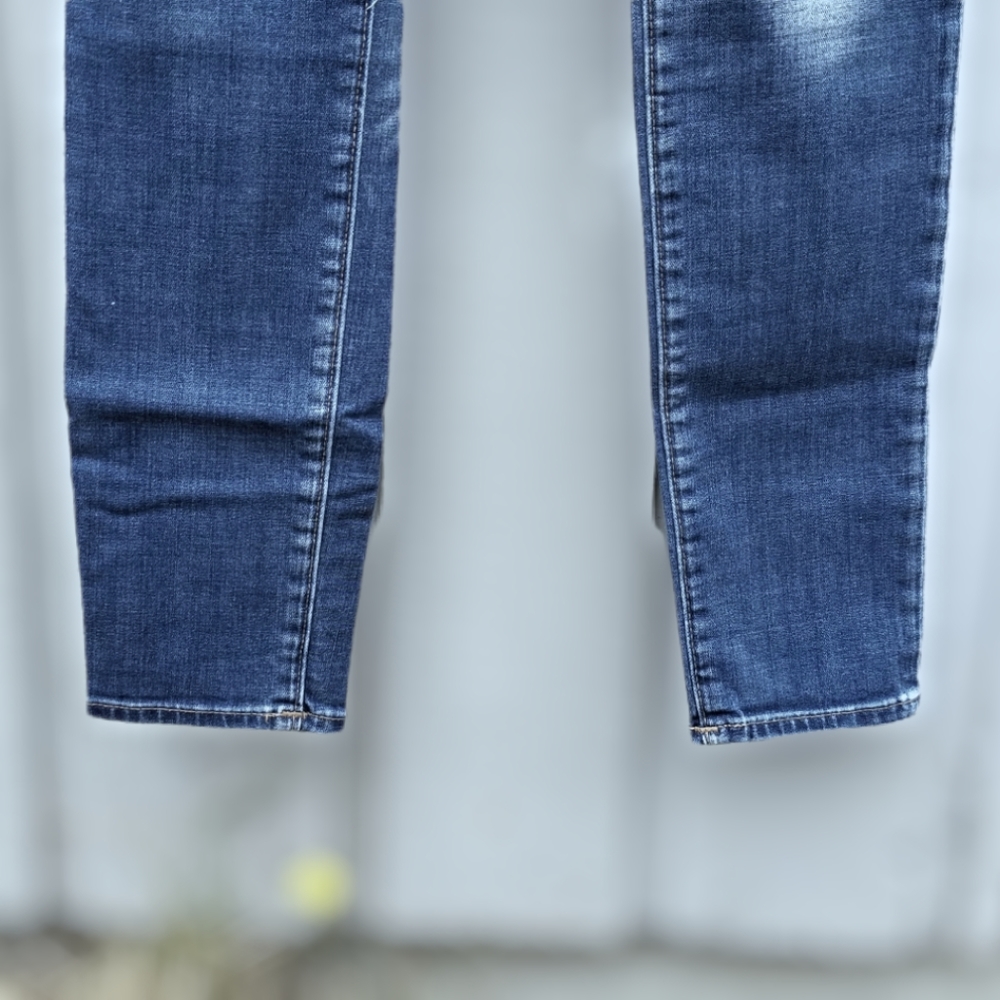 True Religion Skinny Jeans - Picture 9 of 16